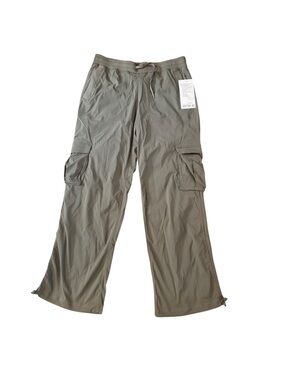 Lululemon NEW L Dance Studio Relaxed Fit Mid Rise Cargo Pants in Army Green NWT
